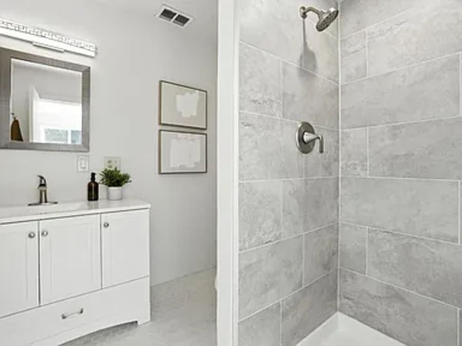 Master_Bath_feadwl